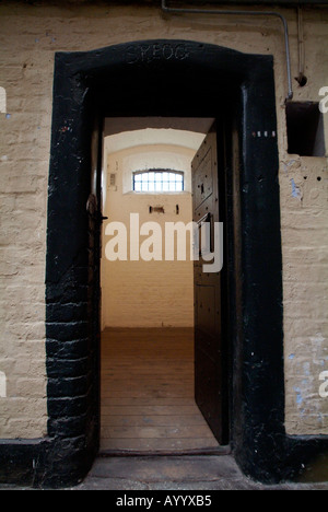 Kilmainham Gaol carcere Dublino Irlanda cella di prigione porta Foto Stock