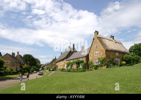 Oxfordshire Wroxton villaggio verde Foto Stock