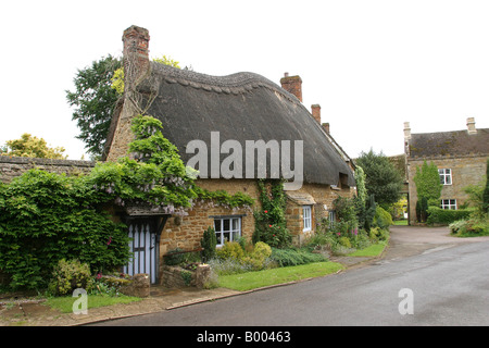 Oxfordshire gancio Norton la sterpaglia storte Foto Stock