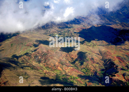 Vista da un aereo su Ande peruviane tra Lima e gli aeroporti di Cusco Peru Sud America Foto Stock