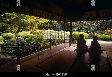 Giappone, isola di Honshu, Kyoto. Il Tempio Shisendo fu costruito nel 1641 dal poeta Ishikawa Józan (1583-1672) come un rifugio di montagna Foto Stock