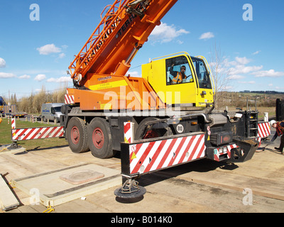 Estensione piattaforma extendablle gru idrauliche Foto Stock