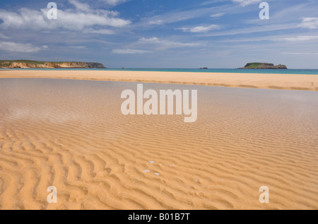 Sabbia dorata sulla spiaggia di Martinhal Sagres Algarve Portogallo UE Europa Foto Stock