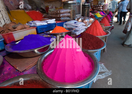 Spezie. Devaraja mercato di frutta e verdura. Mysore in India. Foto Stock