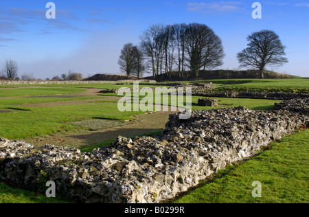 Il sito dell'originale Cattedrale di Salisbury presso Old Sarum, Salisbury, Wiltshire, Inghilterra. Foto Stock