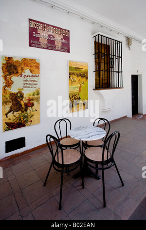 Tavolo del bar Calle Arminan Ronda Andalusia Malaga Provincia Spagna Foto Stock