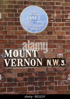 Targa blu di Sir Henry Dale (1875-1968), fisiologo, che visse Mount Vernon House, Mount Vernon, Hampstead, NW3 Foto Stock