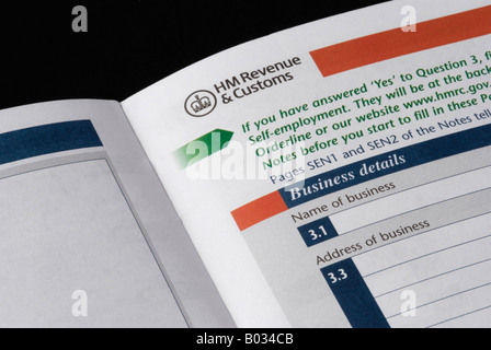Lavoro autonomo le pagine da HM Revenue e dogane del Regno Unito ritorno fiscale Foto Stock
