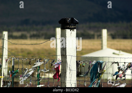 Un recinto con la preghiera token a "acquavite di Mountain Ranch" (per il bufalo bianco) a Flagstaff, in Arizona Foto Stock