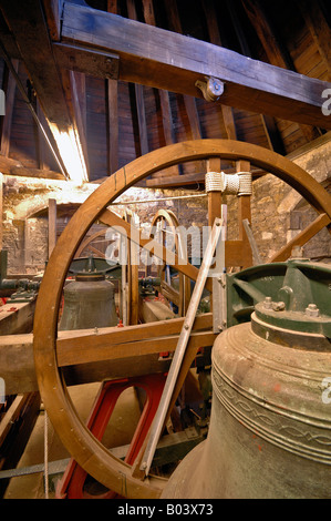 Vista panoramica che mostra il vecchio le campane della chiesa di st.chiesa di Maria della segala East Sussex England Regno Unito Europa Foto Stock