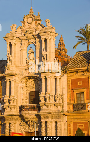 Palacio de San Telmo (San Telmo's Palace) al tramonto, città di Siviglia (Siviglia), provincia di Siviglia, in Andalusia (Andalucia). Foto Stock