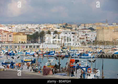 Città di Tarifa e Boat Harbour, Costa de la Luz, Provincia di Cadice, Andalusia (Andalucia), Spagna, Europa. Foto Stock