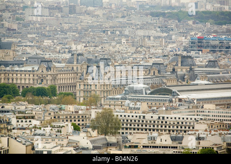 Parigi cityscape fotografata dalla Torre Eiffel. Francia Foto Stock