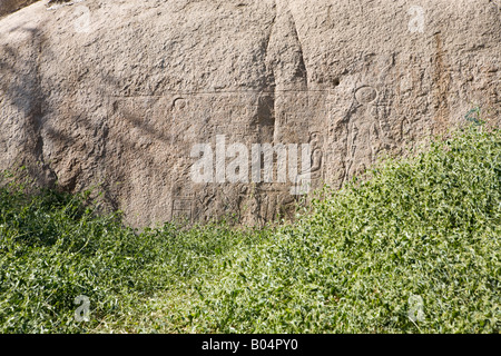 La Bek e uomini Stela ad Aswan, Egitto meridionale Foto Stock