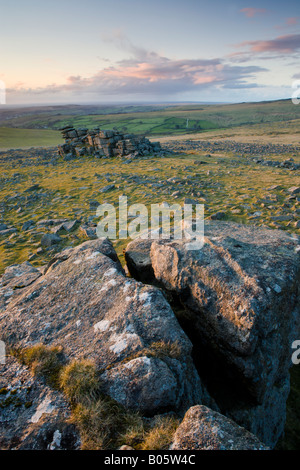 Grande fiocco Tor Dartmoor Devon England Foto Stock