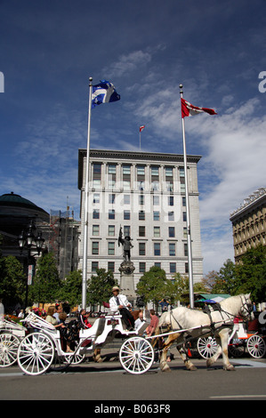 Canada Quebec, Montreal. Place d'Armes, classica carrozza. Immagine limitata: non disponibile per noi land tour operator. Foto Stock