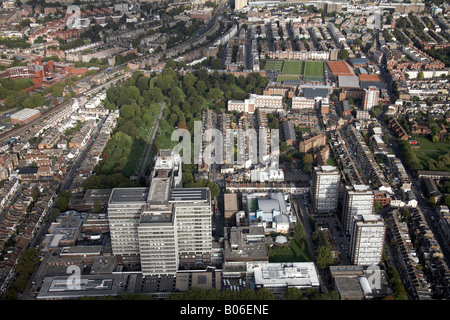 Vista aerea del nord est di Barons Court Queen s Club Campi da Tennis Hammersmith Cimitero Charing Cross Hospital London W6 W14 REGNO UNITO Foto Stock