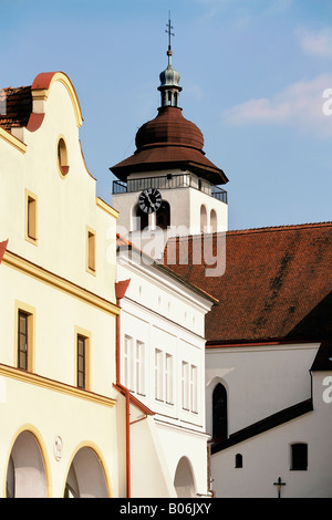 Repubblica ceca nord Boemia orientale città Nove Mesto nad METUJI HUSOVO SQUARE Foto Stock