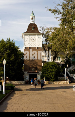 Roof Top Steeple del ristorante al Busch Gardens Tampa Bay Florida FL USA U S America Foto Stock