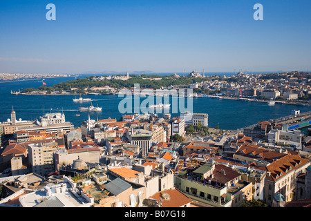 Vista del Bosforo dalla Torre di Galata, Istanbul, Turchia Foto Stock