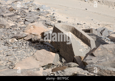 Rotture di sarcofago a Wadi Hammamat, il Deserto Orientale, Egitto, Nord Africa Foto Stock