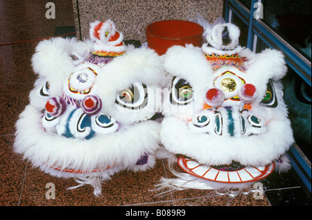 Il cinese la danza del Leone di maschere Taiwan Cina Foto Stock