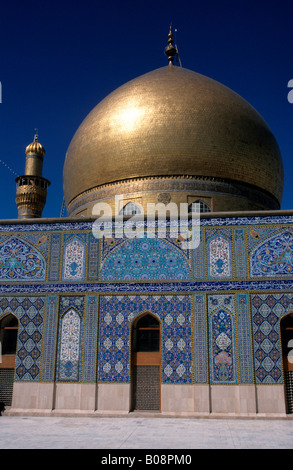 Principali cupola della moschea di Askariya (Golden Moschea) prima della sua distruzione avvenuta nel febbraio 2006, Samarra in Iraq e Medio Oriente Foto Stock