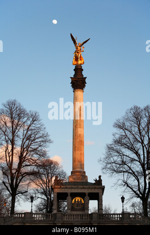 Friedensengel (Libertà Angel), Monaco di Baviera, Germania Foto Stock