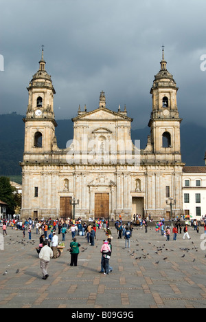 Catedral Primada sulla Plaza de Bolivar di Bogotà, Colombia Foto Stock