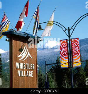 Segno di benvenuto a Ski Resort villaggio di Whistler della Columbia britannica in Canada Foto Stock