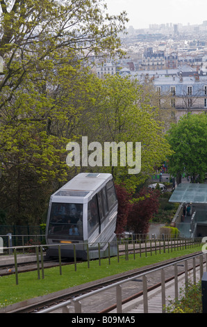 Montmatre funicolare che serve il quartiere Montmartre di Parigi, Francia Foto Stock