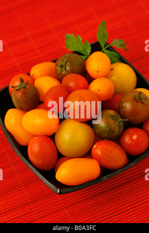 Variato di pomodori ciliegini, anche peardrops. Foto Stock