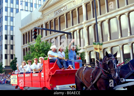 Comico american TV personality in un pioniere parata del giorno in SLC, Utah, Stati Uniti d'America verso la metà degli anni ottanta. Foto Stock