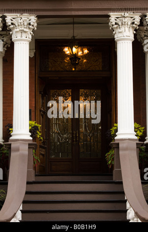 Stati Uniti d'America; Georgia; Savannah. Ingresso di Kehoe House di Savannah Historic District. Foto Stock