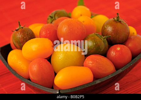 Variato di pomodori ciliegini, anche peardrops. Foto Stock