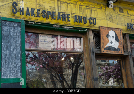 Shakespeare e Co bookshop in Parigi Foto Stock