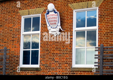 Il Sailor's Sala Lettura segno, Southwold, Suffolk, Inghilterra, Regno Unito Foto Stock