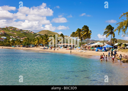 West Indies, Caraibi, Piccole Antille, Isole Sottovento, St Kitts e Nevis, St Christoper, Frigate Bay Beach Foto Stock