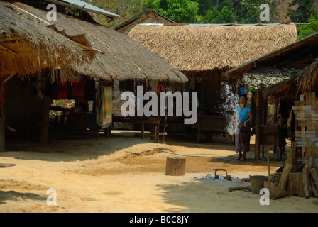 Giraffa karen hilltribe village , Mae Hong Son , della Thailandia Foto Stock