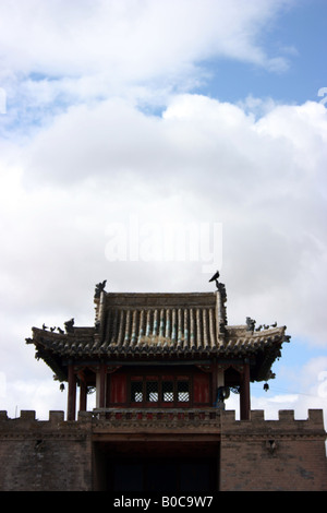 Gate di Erdene Zuu monastero, Mongolia Foto Stock