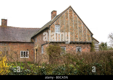 Fattoria di banca nel villaggio di Meadle, una zona di conservazione nel Buckinghamshire con 15 Il Grade ii Listed edifici. Foto Stock