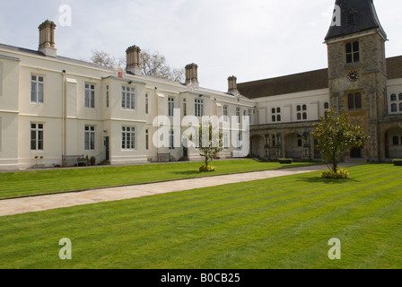 [Dulwich villaggio] South London SE21 London REGNO UNITO 2008 Case Almes [Edward Alleyn House] e Cappella di Cristo Foto Stock