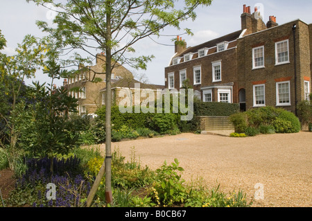 Grandi case di famiglia georgiane quartiere prospero Dulwich Village, South London SE21 2000s UK 2008 HOMER SYKES Foto Stock