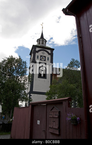 Røros chiesa nel centro della città di Røros, Sør-Trøndelag, Norvegia Foto Stock