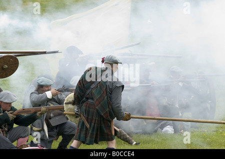 Re storico emanazione Urquart castle Loch Ness Nodo sigillato la società Foto Stock