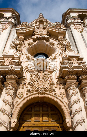 Ingresso anteriore alla Casa del Prado teatro in Balboa Park di San Diego in California Foto Stock