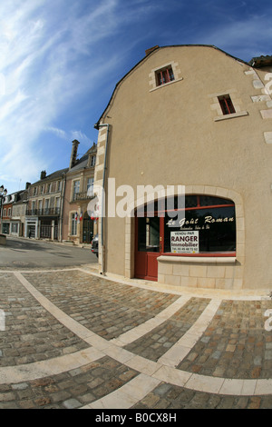 Un edificio di Saint-Savin 86310 Foto Stock