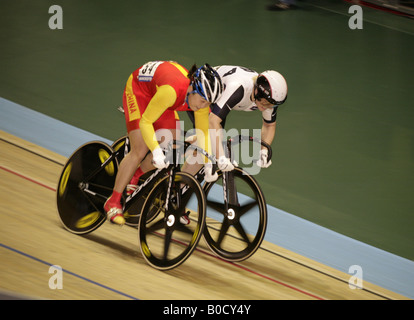 Jennie Reed USA e Shuang Guo Cina telecamera più vicina in donne s Sprint individuale nel Campionato del Mondo 2008 Foto Stock