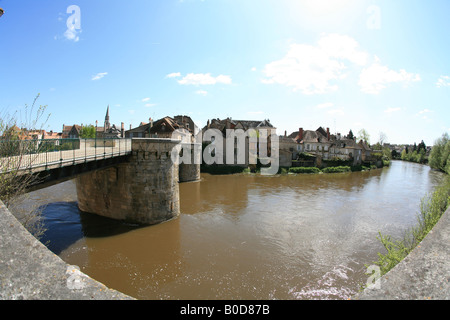 Montmorillon, Limousin regione della Francia. La città è conosciuta come la città dei libri o la città di scrittura. Foto Stock