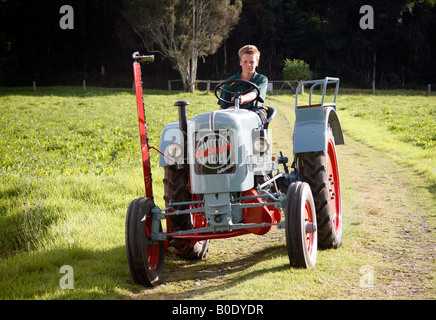 Antique 1956 Eicher 1 cilindro trattore questo 16HP trattore è probabilmente un 16PS modello Foto Stock